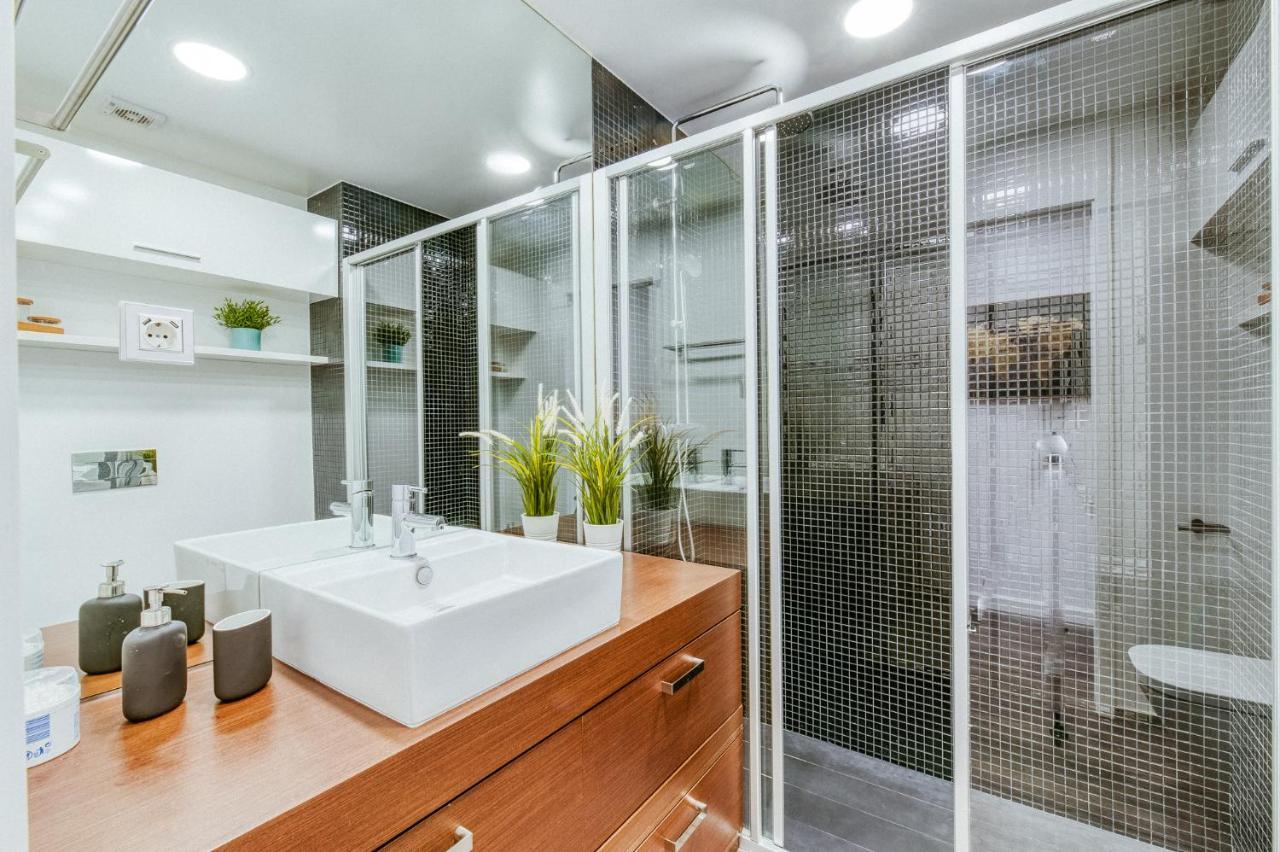 Rym Apartment - Madalenas Φουνκάλ Εξωτερικό φωτογραφία
